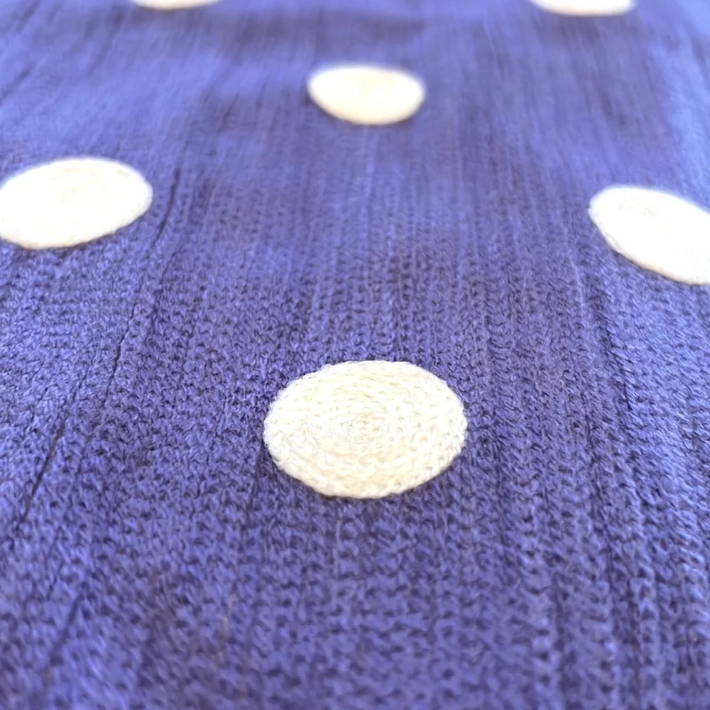 Pillow cover polka dot textured yarn purple and white New no tags 16x16”
